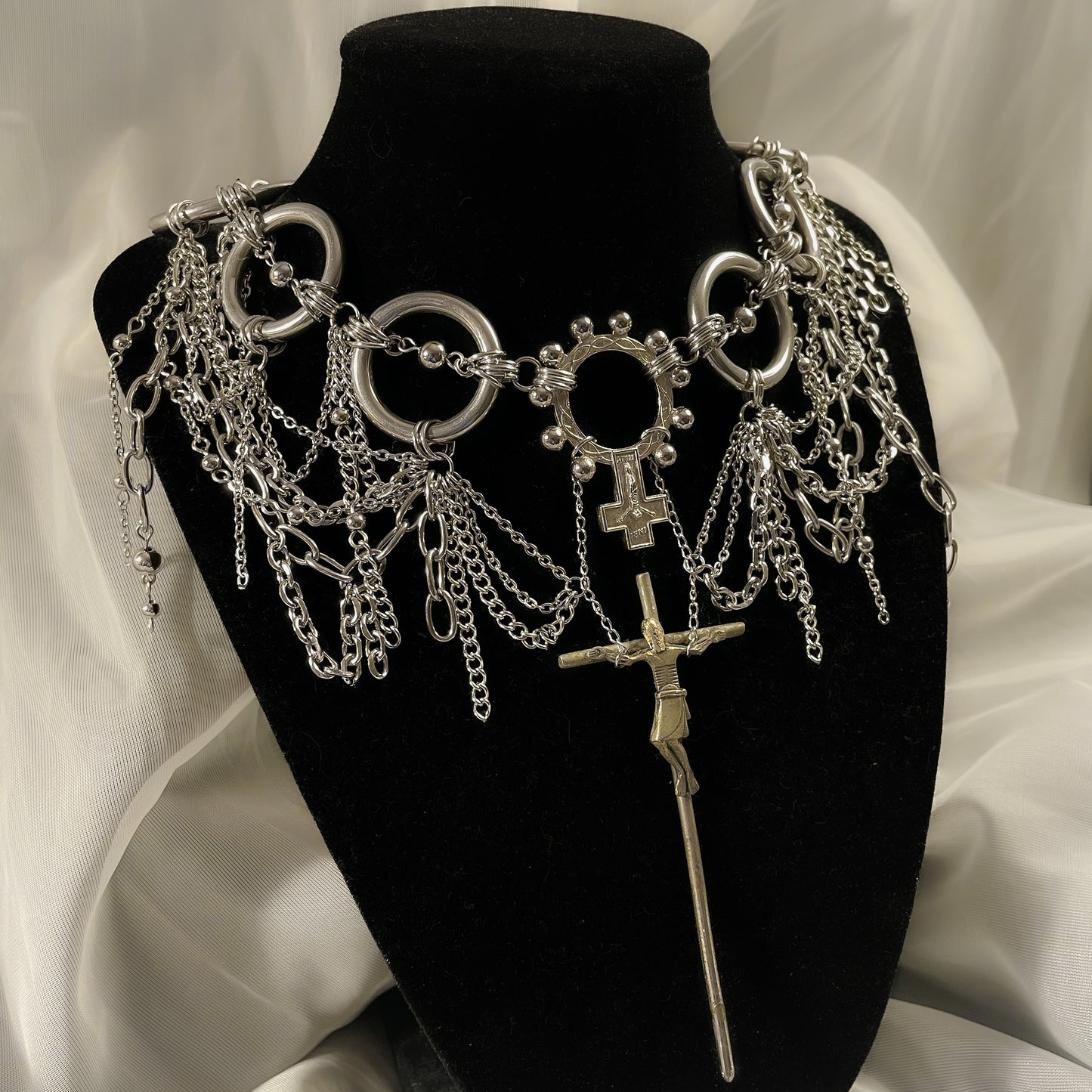 Speculum Ecclesiæ choker